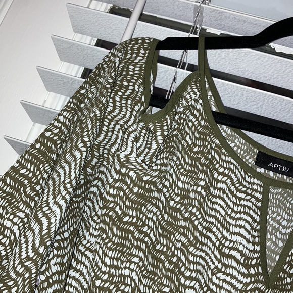 $5 Sale! Olive Green Cold Shoulder Top - Picture 4 of 6
